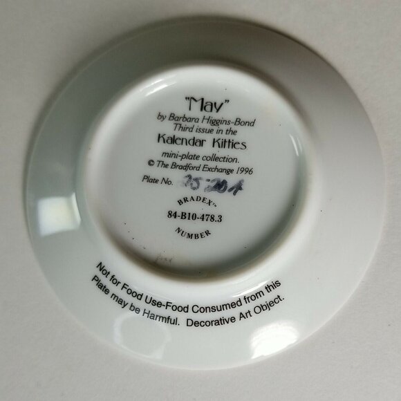 The Bradford Exchange 1996 Third issue I the Calendar Kitties "May" - Picture 2 of 3